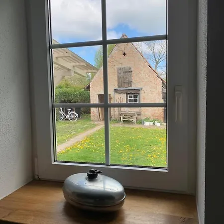 펜션 Historisches Fuer 8 Personen Mit Luxus Und Auf 2 Etagen Ideal Fuer Familien Und Hunde 2500m2 Eingezaeunt An Der Ostsee *