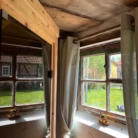 Historisches Fuer 8 Personen Mit Luxus Und Auf 2 Etagen Ideal Fuer Familien Und Hunde 2500m2 Eingezaeunt An Der Ostsee *