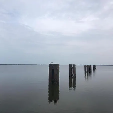 Historisches Fuer 8 Personen Mit Luxus Und Auf 2 Etagen Ideal Fuer Familien Und Hunde 2500m2 Eingezaeunt An Der Ostsee