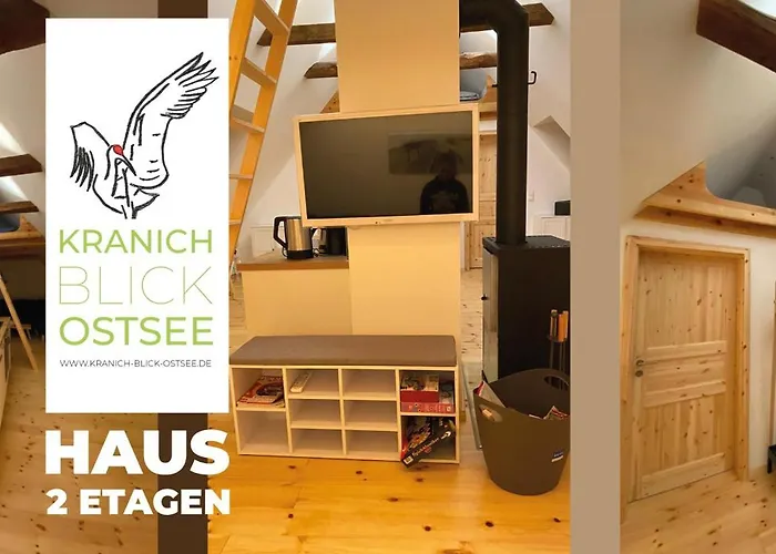 Historisches Fuer 8 Personen Mit Luxus Und Auf 2 Etagen Ideal Fuer Familien Und Hunde 2500m2 Eingezaeunt An Der Ostsee