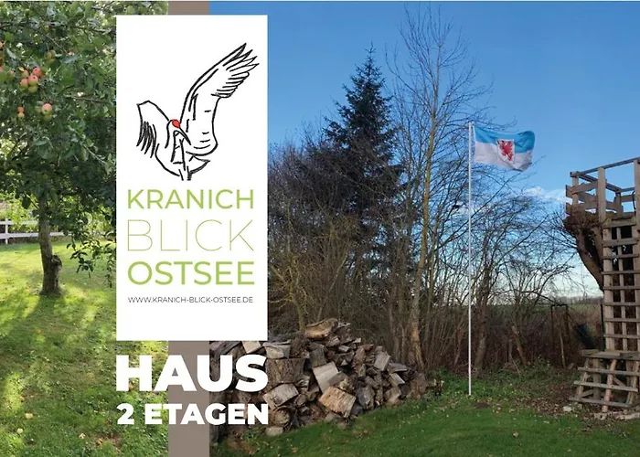 Historisches Fuer 8 Personen Mit Luxus Und Auf 2 Etagen Ideal Fuer Familien Und Hunde 2500m2 Eingezaeunt An Der Ostsee * Niepars